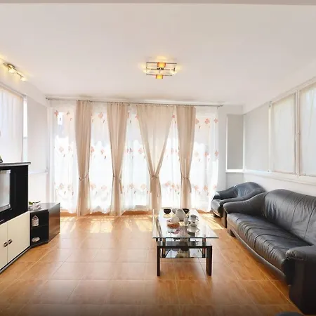 Apartment Apartment House Split