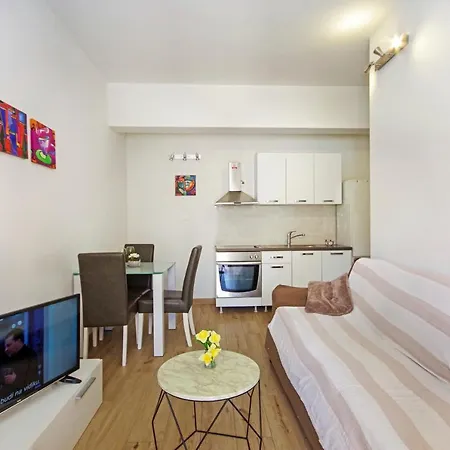 Apartment House Split Apartment Split