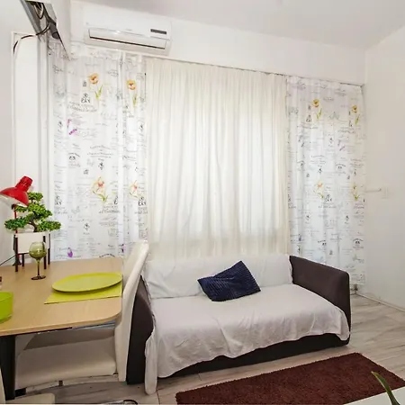 Apartment House Split Apartment