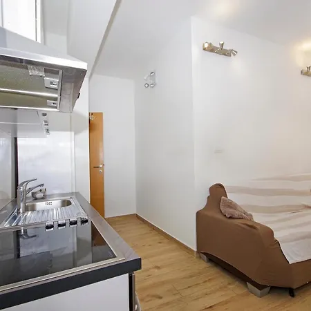 Apartment House Split * Split