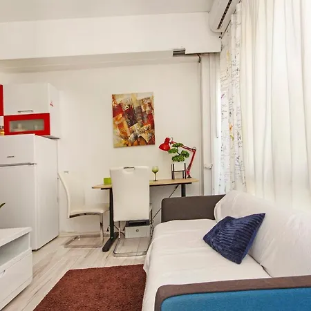 Apartment House Split * Split
