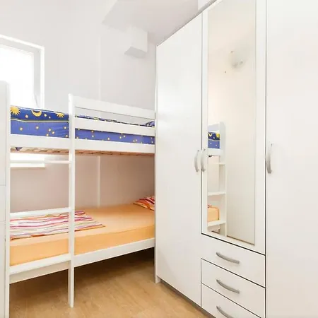 Apartment House Split Split